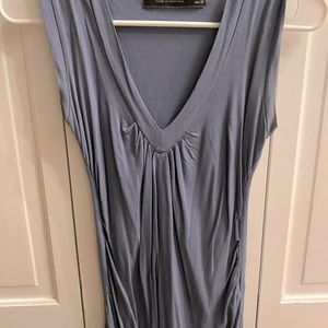 Zara V-neck Sleeveless blouse